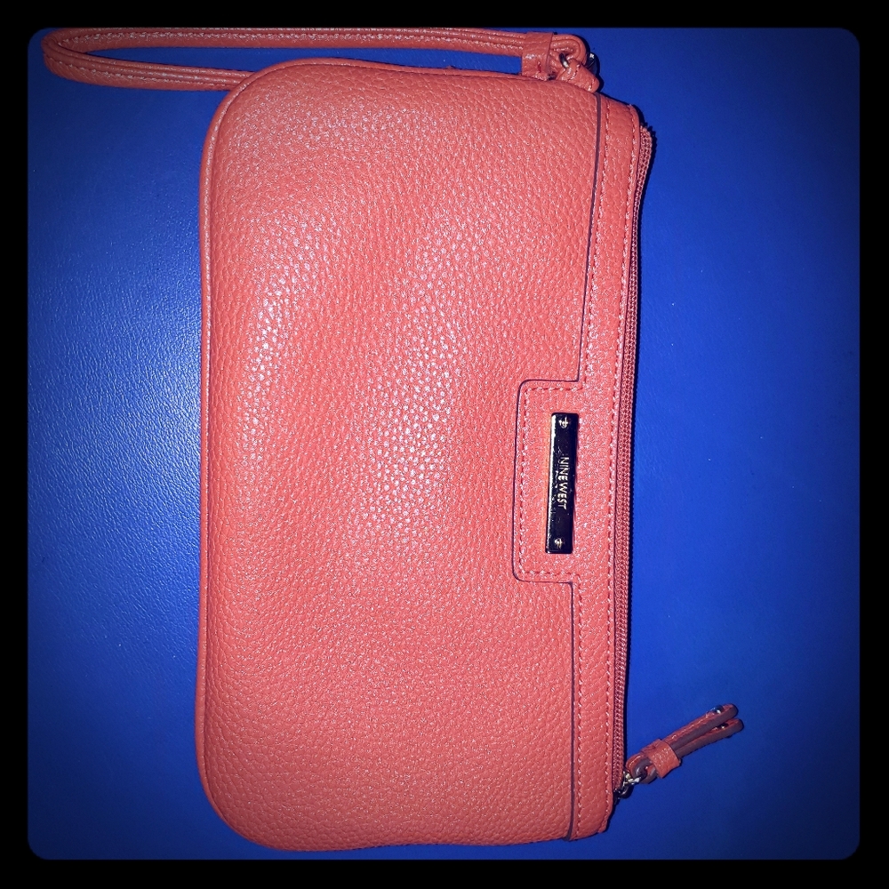 Nine West wristlet